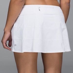Lululemon white pleated pace rival skirt ll SZ 6